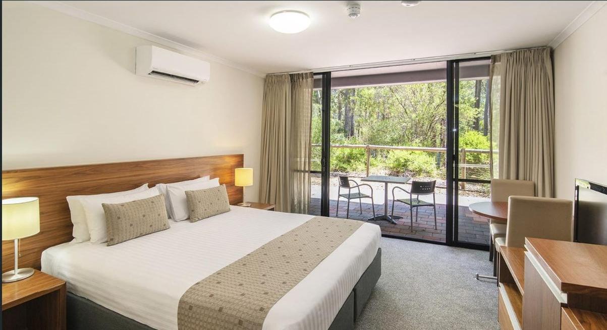 Margarets In Town Apartments Margaret River Exterior photo