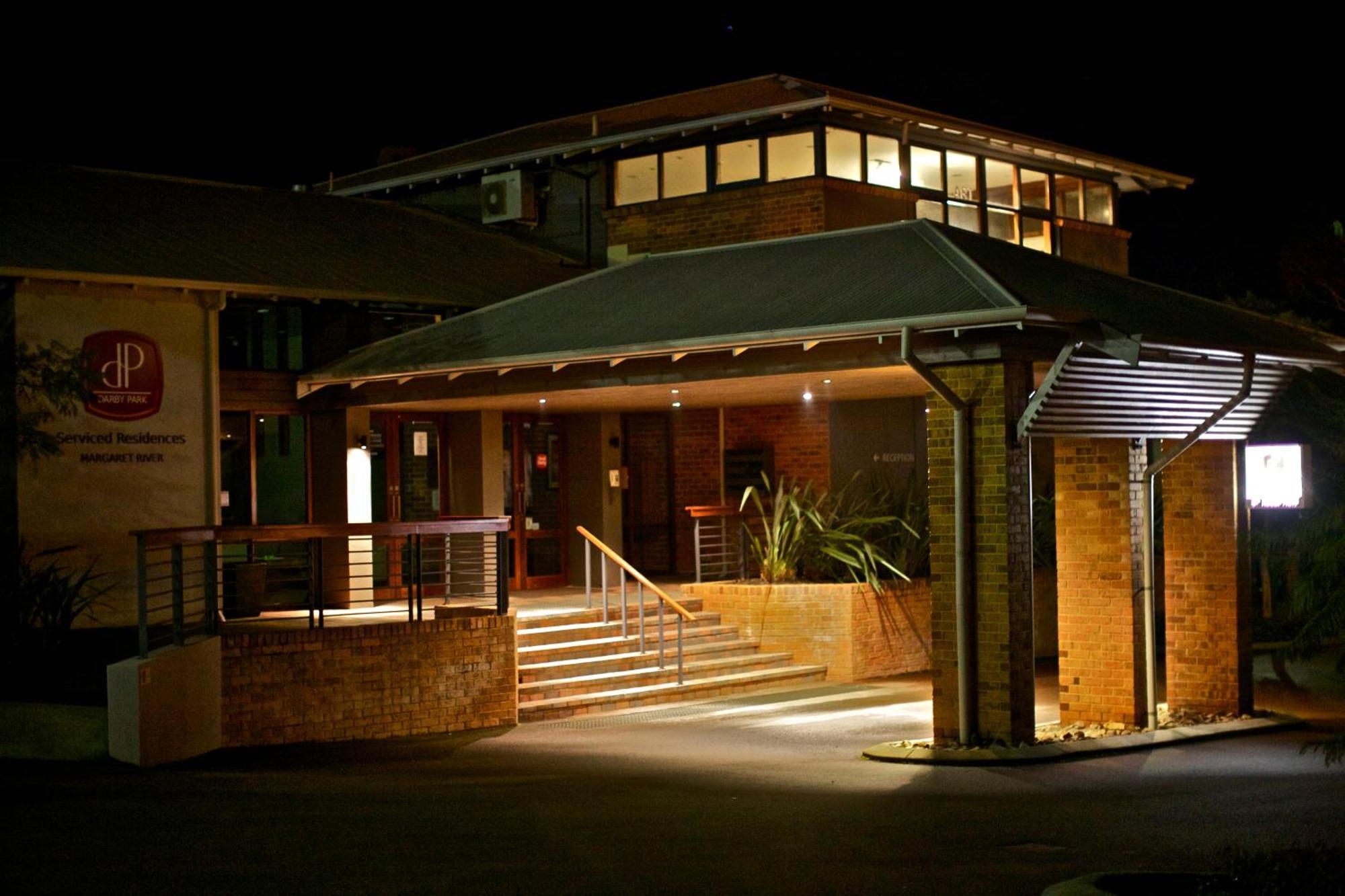 Margarets In Town Apartments Margaret River Exterior photo