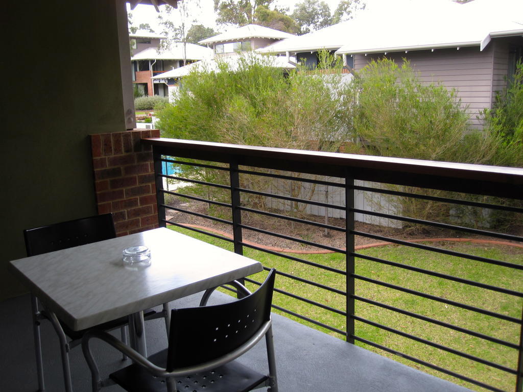 Margarets In Town Apartments Margaret River Exterior photo